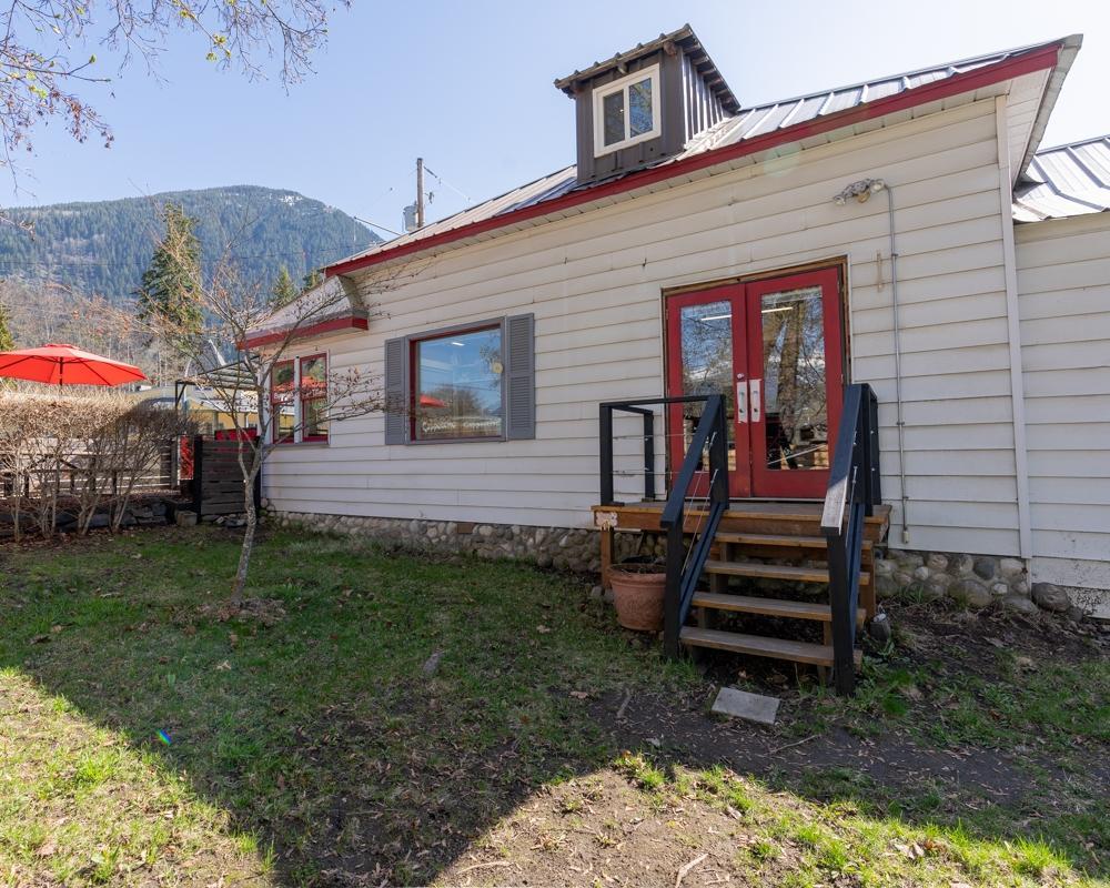 513 6th Avenue, New Denver, British Columbia  V0G 1S0 - Photo 13 - 2474146