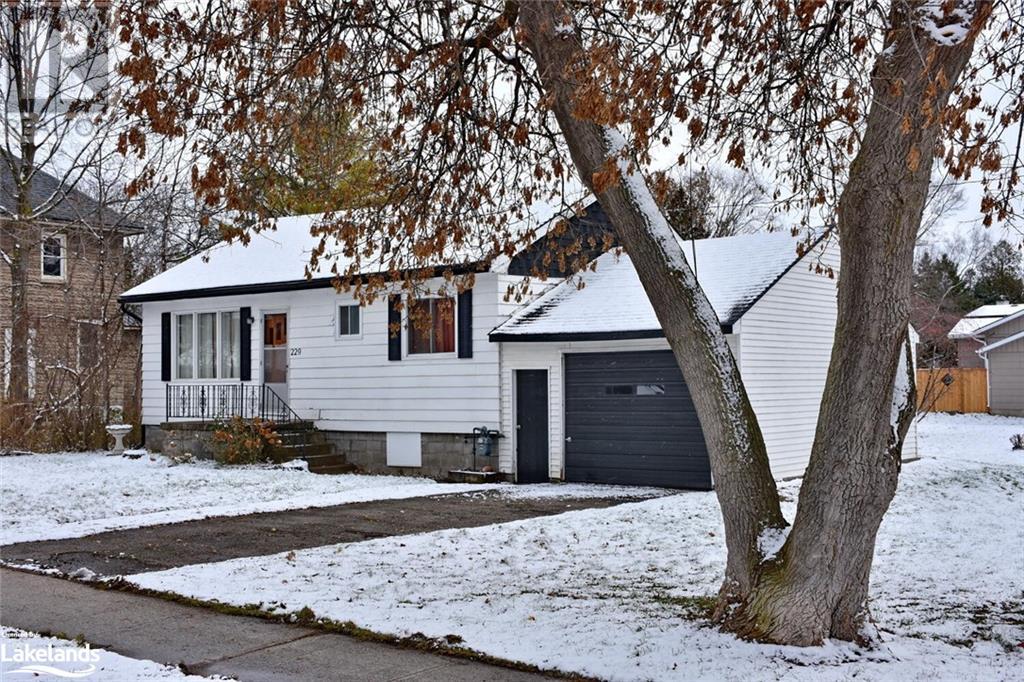 229 William Street, Stayner, Ontario L0M 1S0 (26309967) Bay