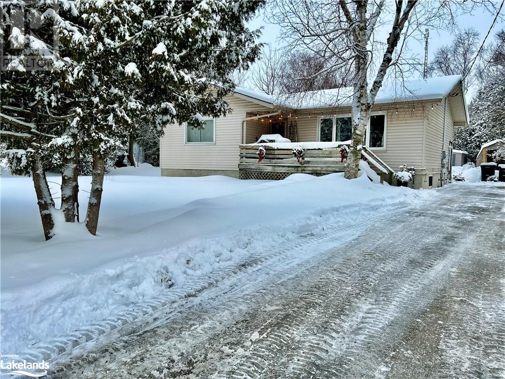 2a Wallis Street, Oro-Medonte, Ontario  L3V 8N9 - Photo 2 - 40513084