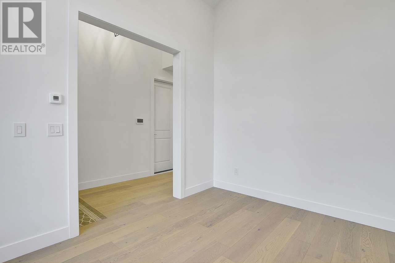 5754 16a Avenue, Delta, British Columbia  V4L 1H9 - Photo 18 - R2834343