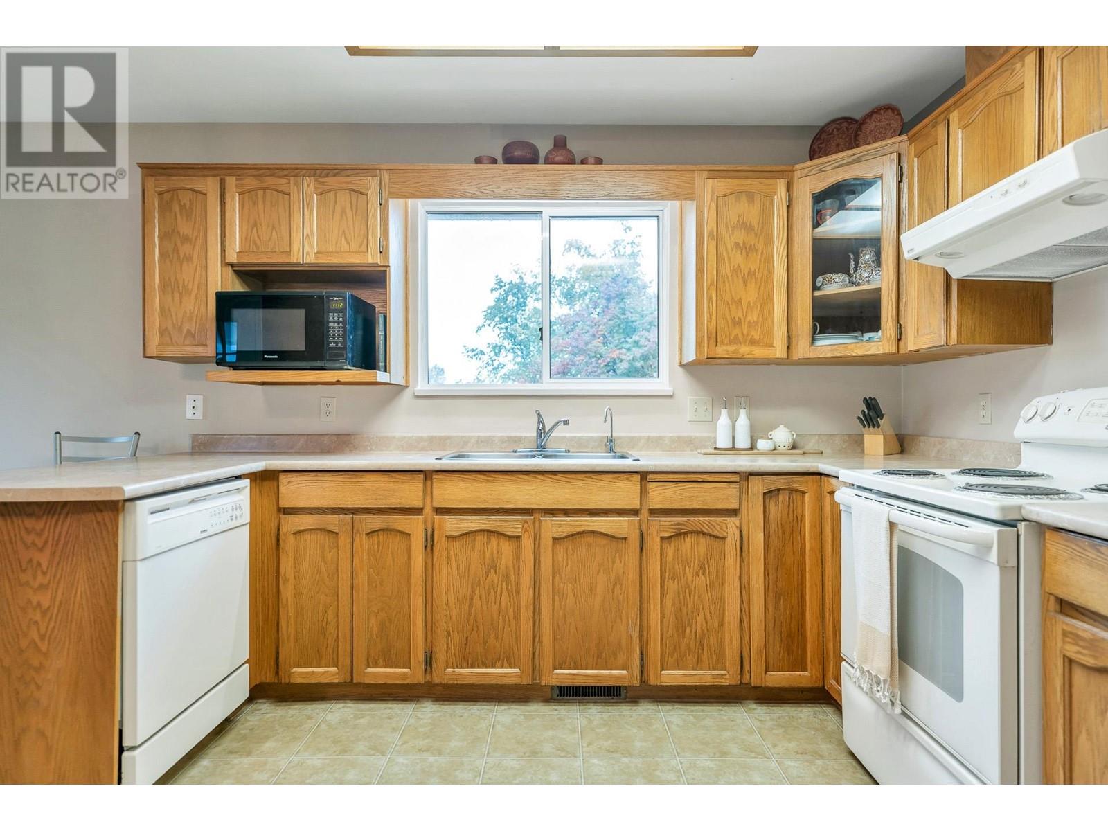 625 Pender Place, Port Coquitlam, British Columbia  V3B 7M2 - Photo 8 - R2834610