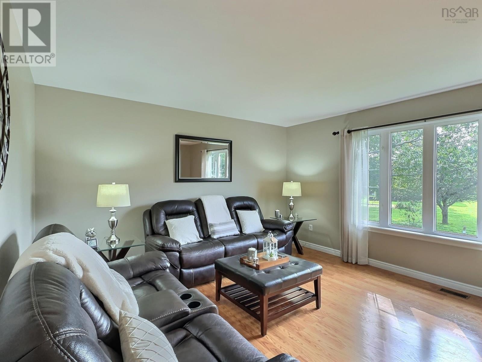 11 Brite Avenue, Bible Hill, Nova Scotia B2N 5R9 (26133306