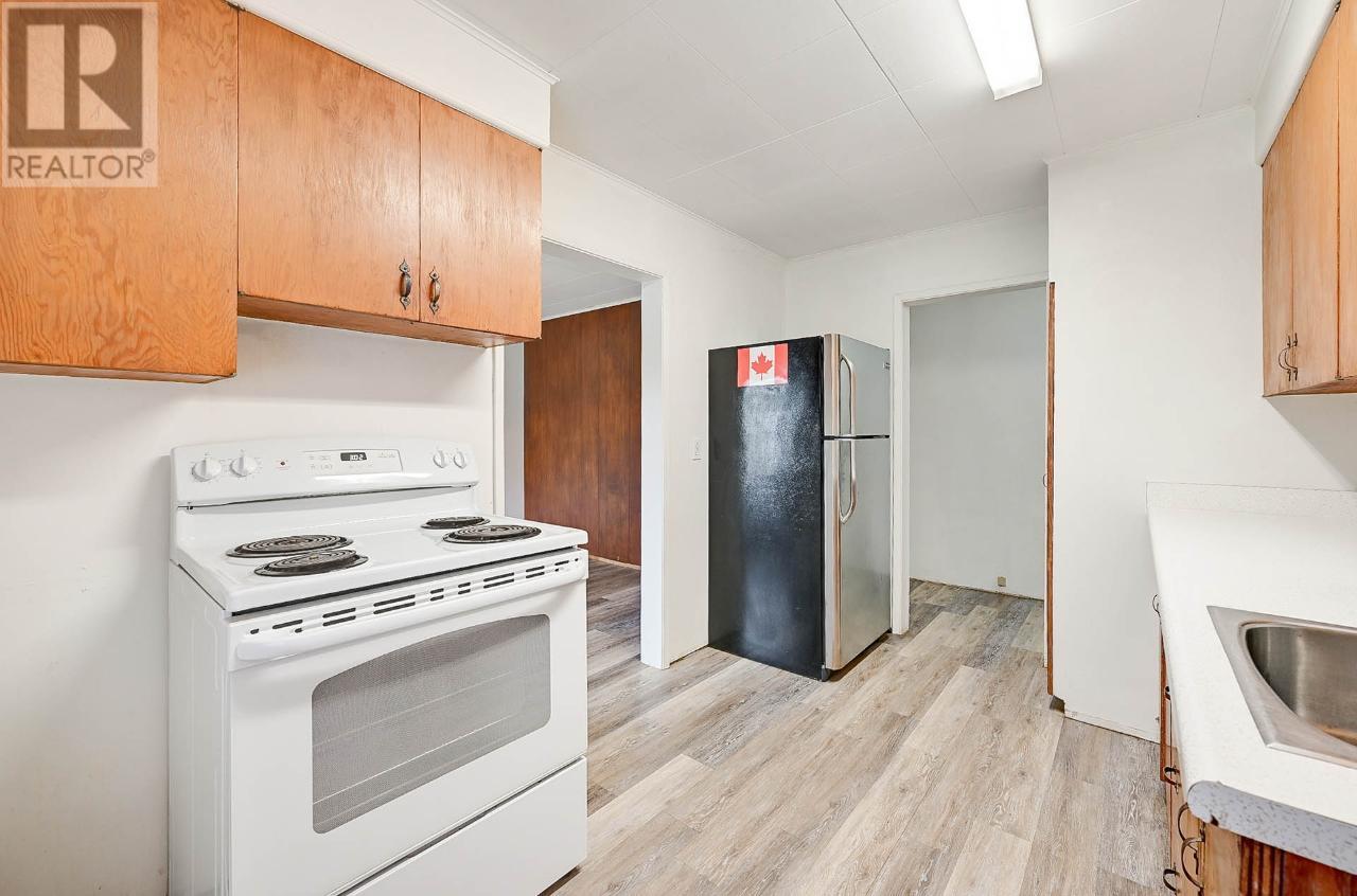 381 Vavenby Bridge Rd, Clearwater, British Columbia   - Photo 4 - 175886