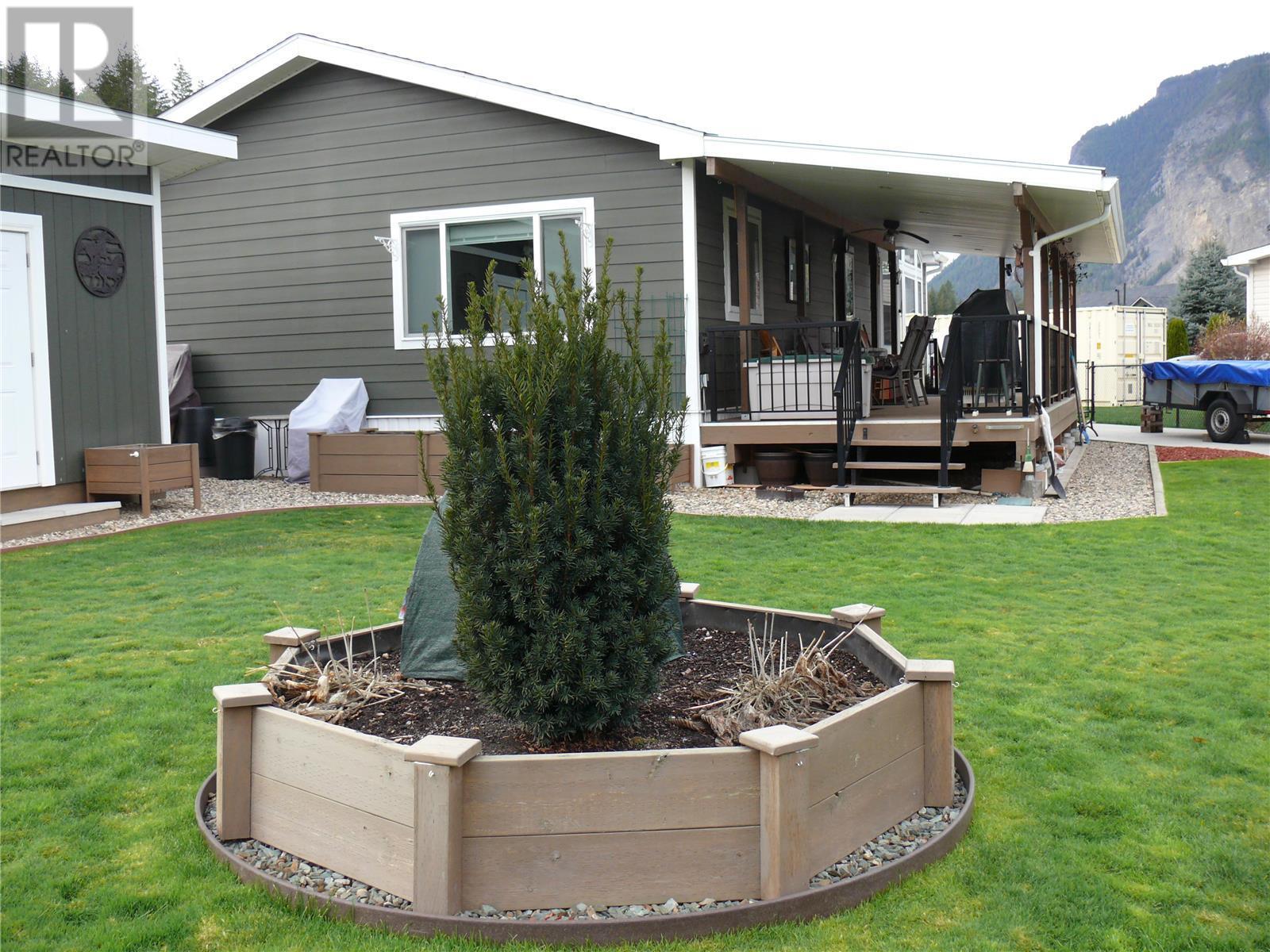 7260 46 Street NE Salmon Arm