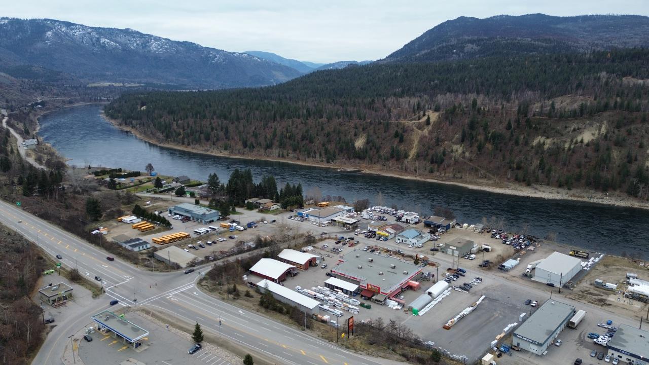 8195 Old Waneta Road, Trail, British Columbia  V1R 4W9 - Photo 4 - 2474050