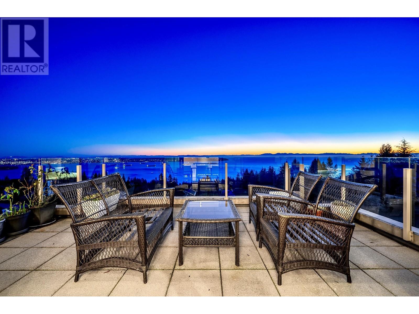 102 2575 Garden Court, West Vancouver, British Columbia  V7S 0A2 - Photo 32 - R2834939