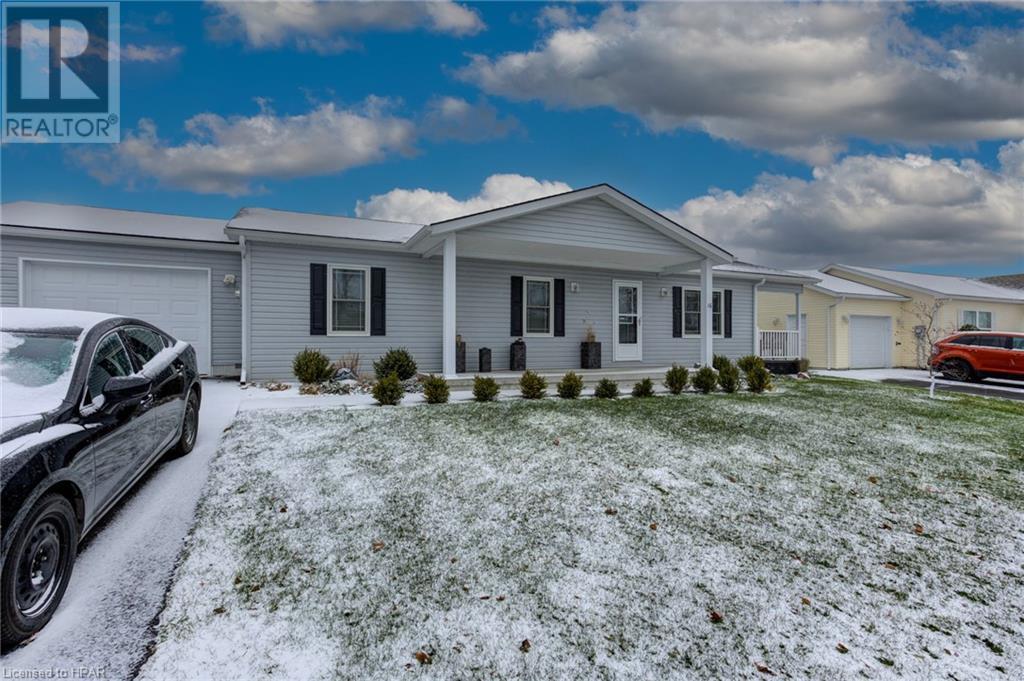 420 Tremaine Avenue S Unit 16, Listowel, Ontario N4W 3G9 (26316839