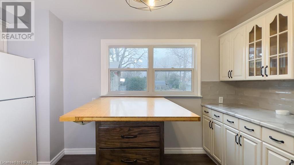 143 Stonehouse Street, Goderich, Ontario  N7A 1H1 - Photo 6 - 40517607