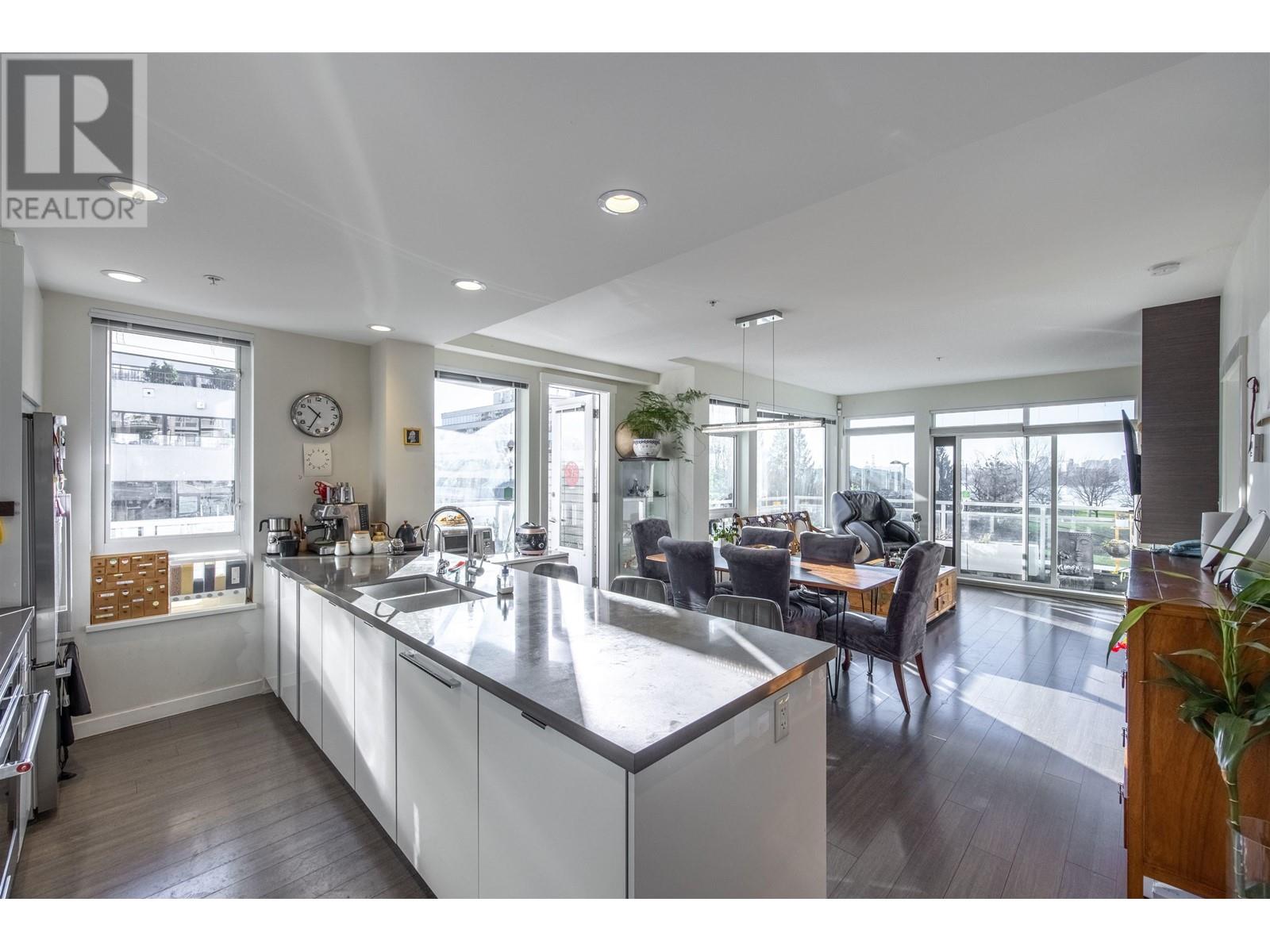 124 255 W 1st Street, Vancouver, British Columbia  V7M 3G8 - Photo 3 - R2835000