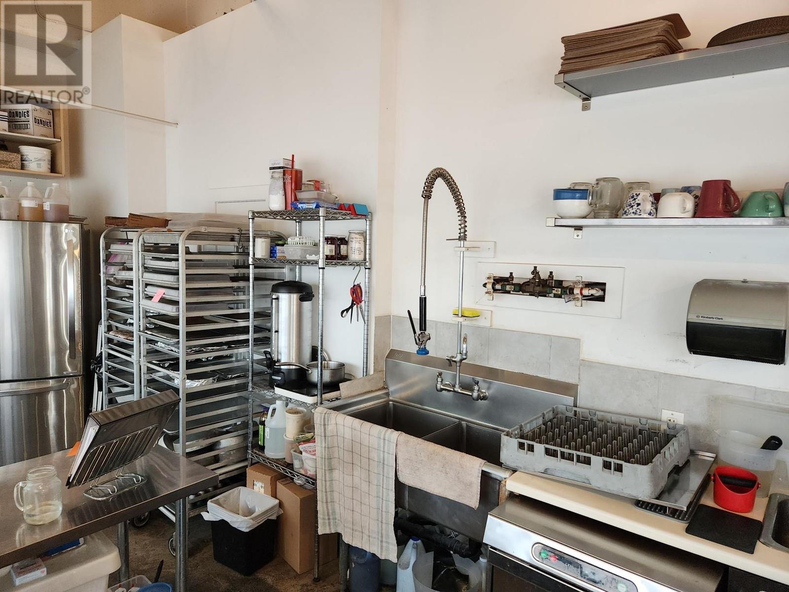 2280 W Broadway, Vancouver, British Columbia  V6K 0B1 - Photo 15 - C8055901