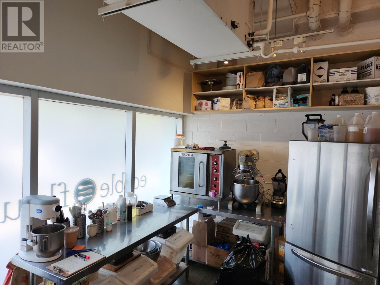 2280 W Broadway, Vancouver, British Columbia  V6K 0B1 - Photo 3 - C8055901