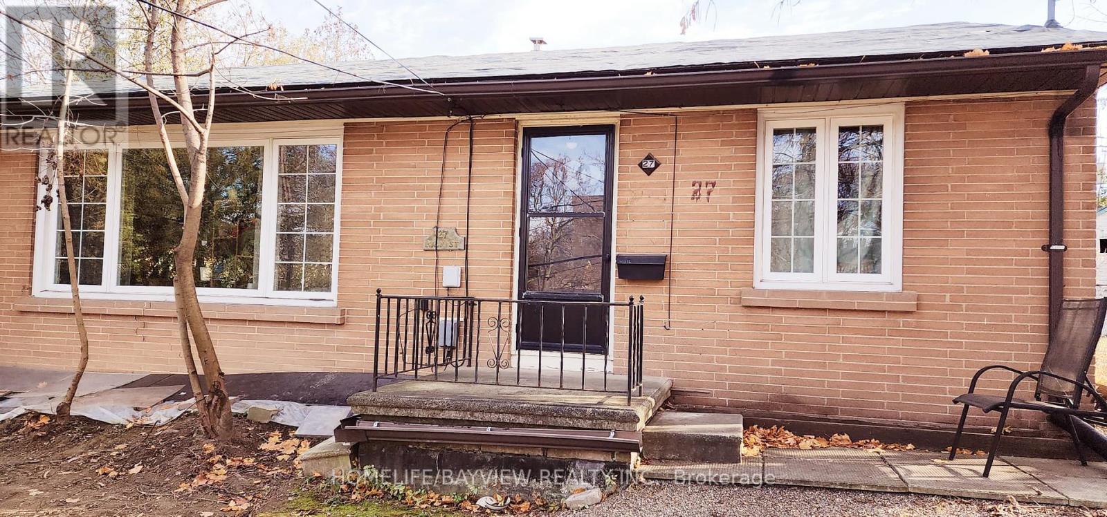 27 Main Street, Mississauga, 1 Bedroom Bedrooms, ,1 BathroomBathrooms,Single Family,For Rent,Main,W7328750