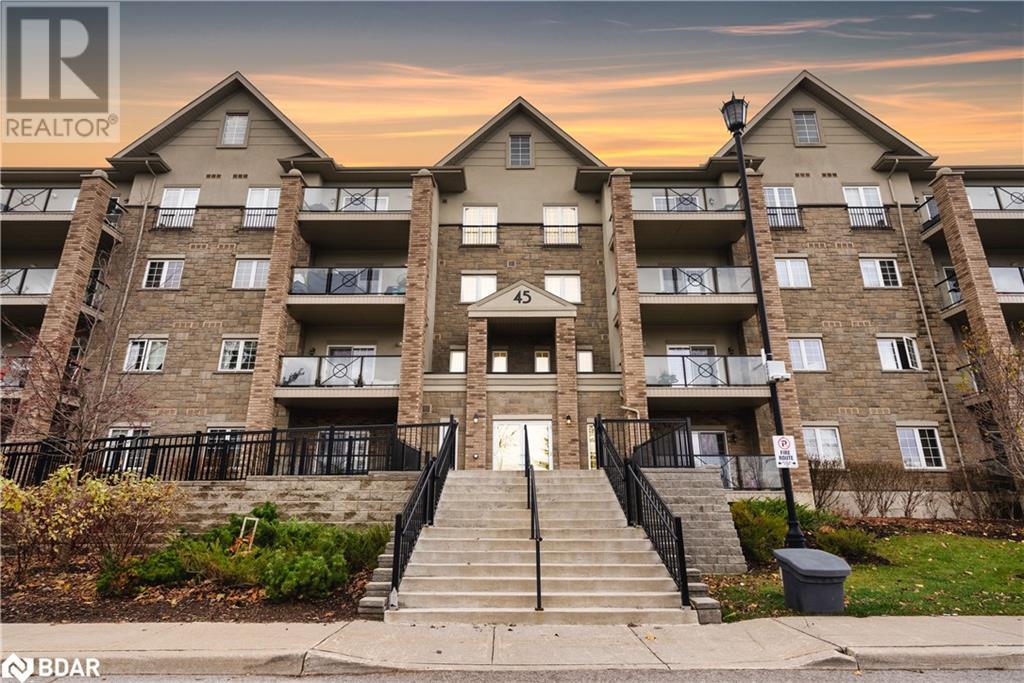 45 FERNDALE Drive S Unit# 101, barrie, Ontario