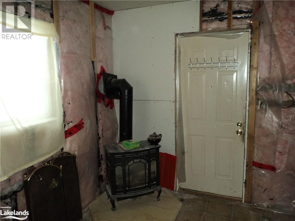 92 Westmount Drive N, Orillia, Ontario L3V 6C2 (26323080)