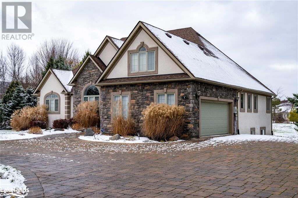 4 Evergreen Road, Collingwood, Ontario L9Y 5A8 (26323493)