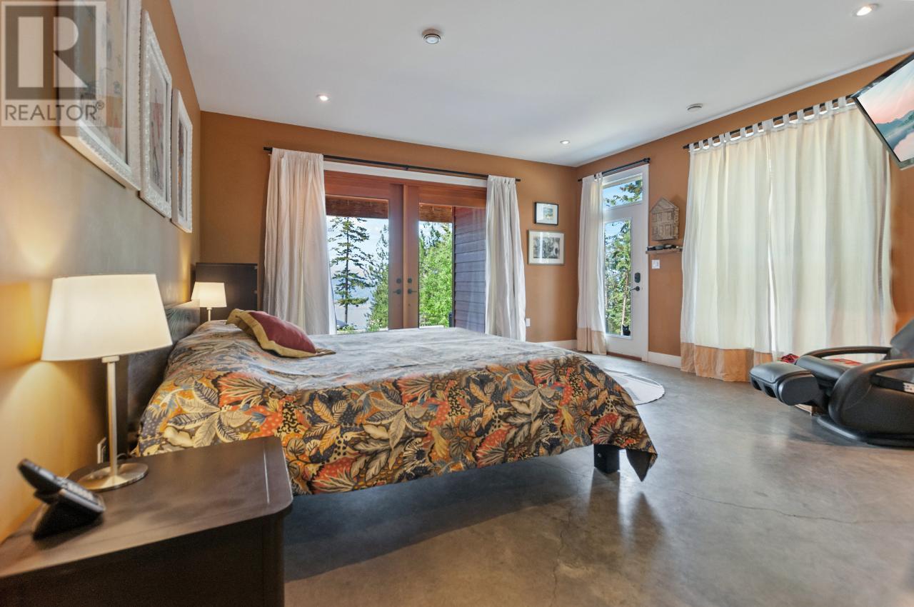 1278 SPILLER Road Penticton