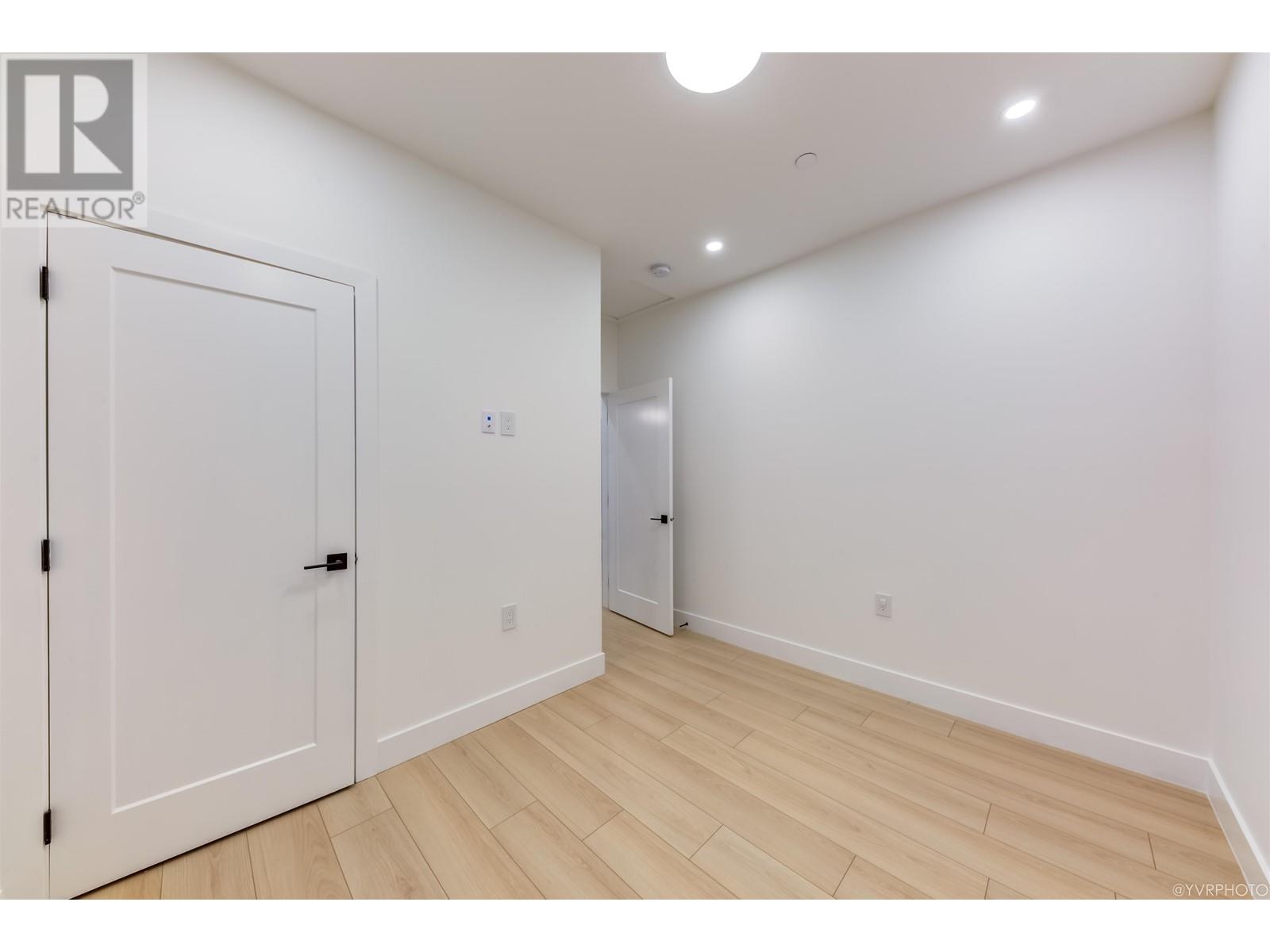 2705 E 40th Avenue, Vancouver, British Columbia  V5R 3M8 - Photo 35 - R2835571