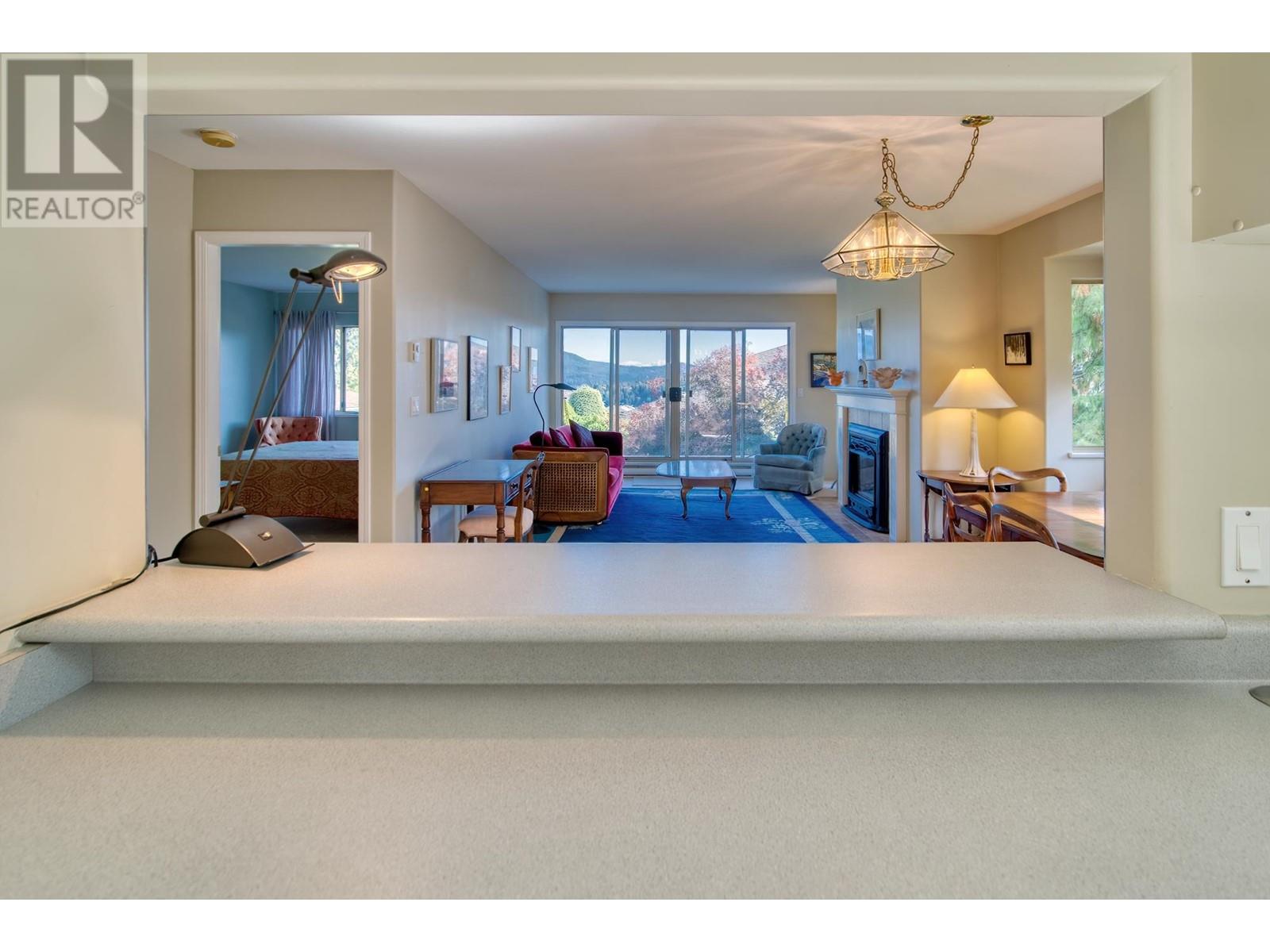 37 555 Eaglecrest Drive, Gibsons, British Columbia  V0N 1V8 - Photo 7 - R2824426