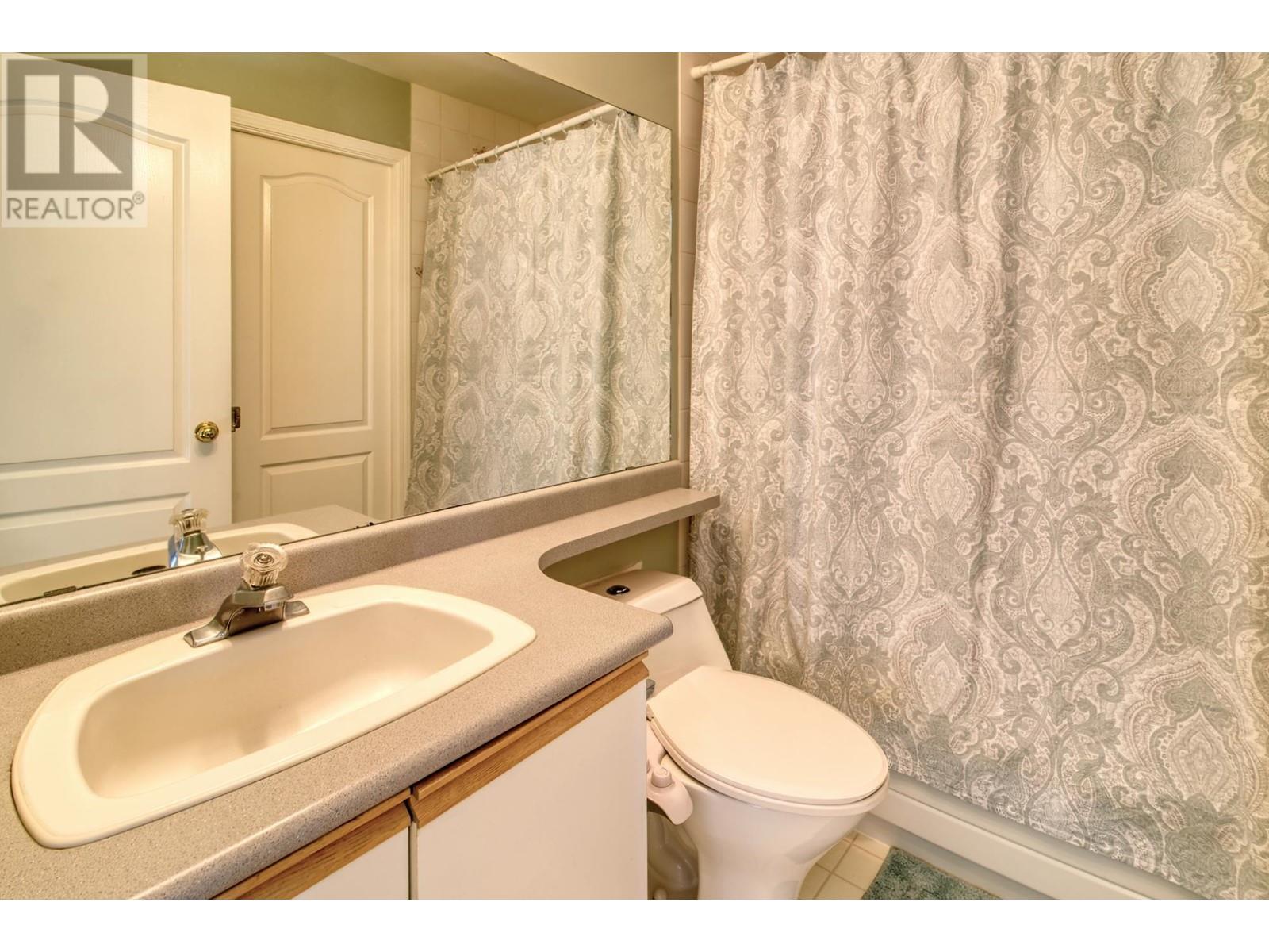 37 555 Eaglecrest Drive, Gibsons, British Columbia  V0N 1V8 - Photo 11 - R2824426