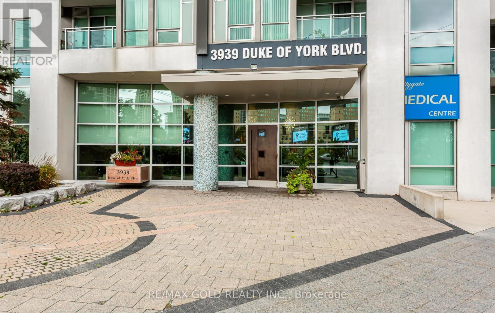 #3203 -3939 Duke Of York Blvd, Mississauga, Ontario  L5B 4N2 - Photo 2 - W7333700