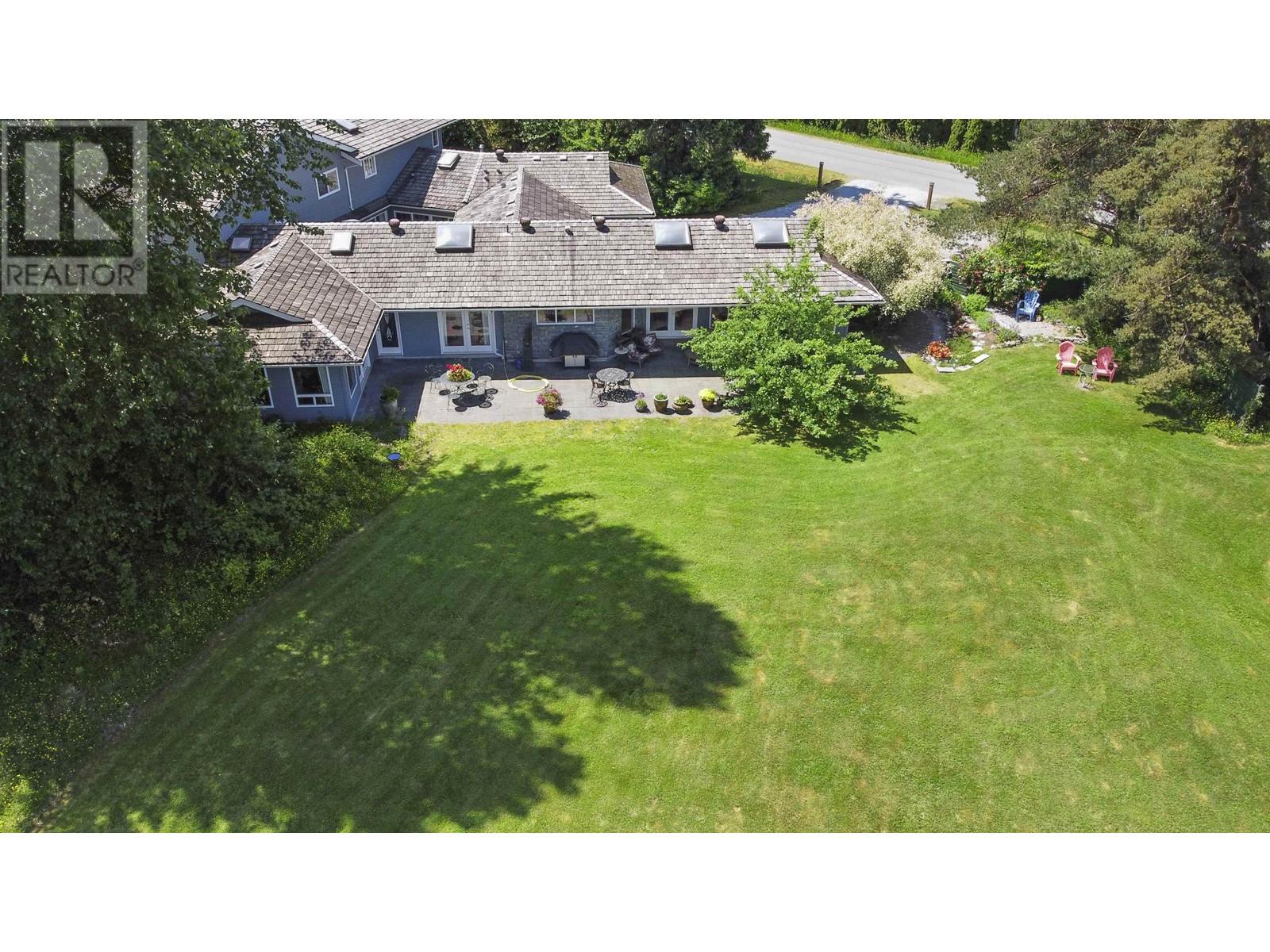 12768 Blackstock Street, Maple Ridge, British Columbia  V2X 4P5 - Photo 8 - R2785358