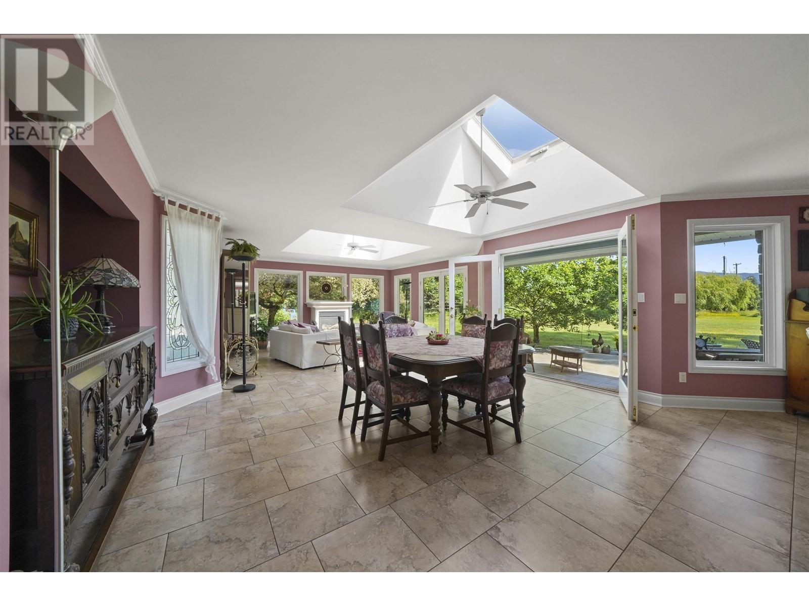 12768 Blackstock Street, Maple Ridge, British Columbia  V2X 4P5 - Photo 27 - R2785358