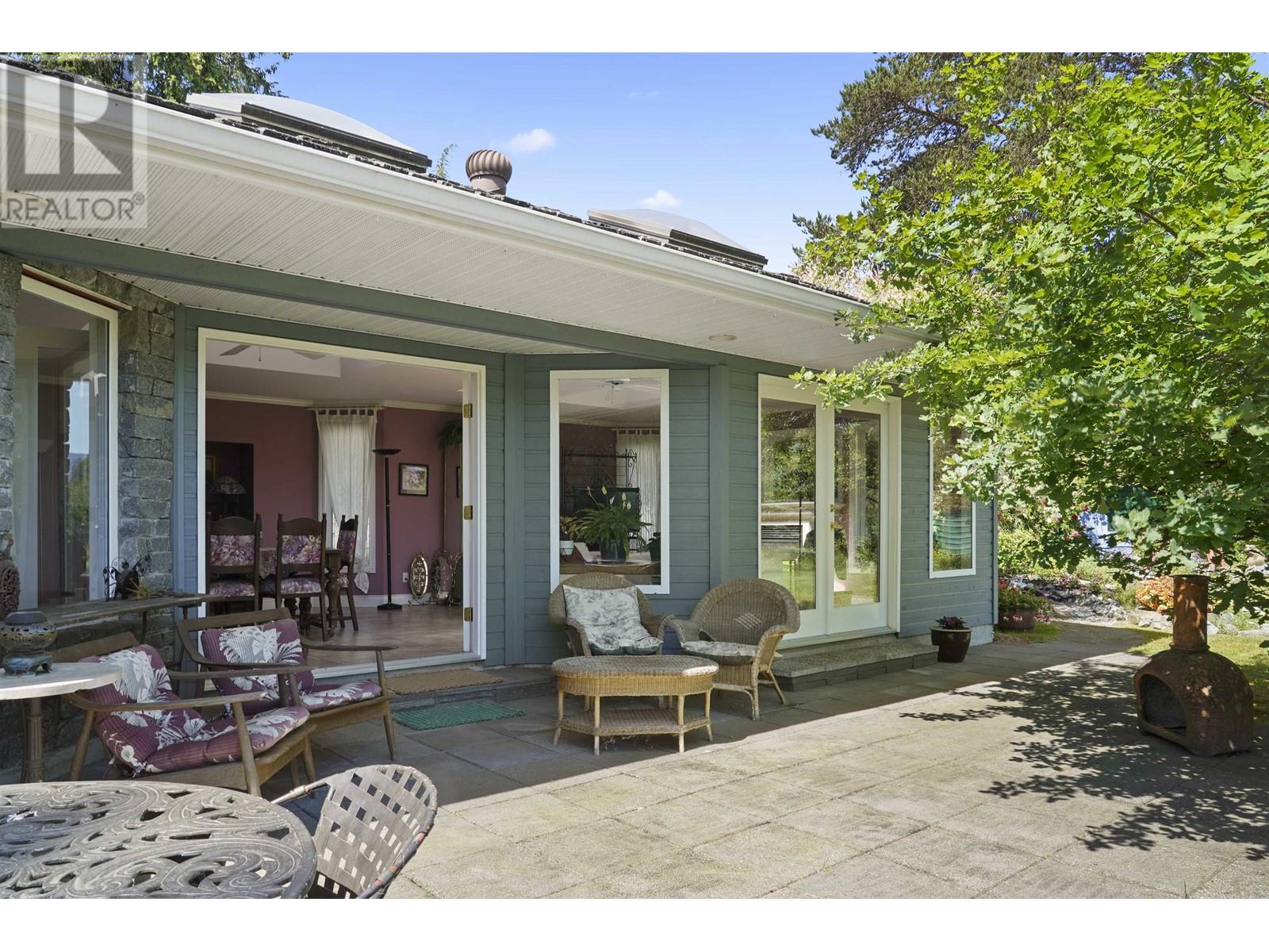 12768 Blackstock Street, Maple Ridge, British Columbia  V2X 4P5 - Photo 33 - R2785358