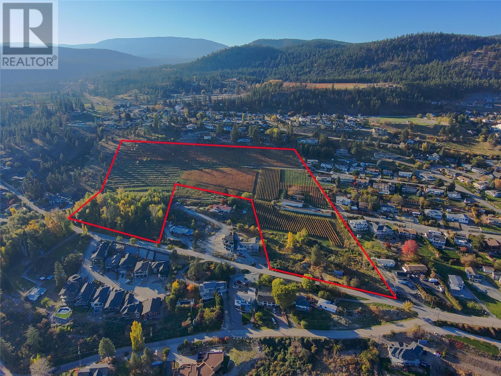 6212 Gummow Road & 6266 Lipsett Avenue, peachland, British Columbia