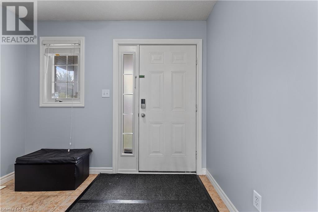 1562 Green Gables Road, London, Ontario  N6M 0A6 - Photo 6 - 40518277