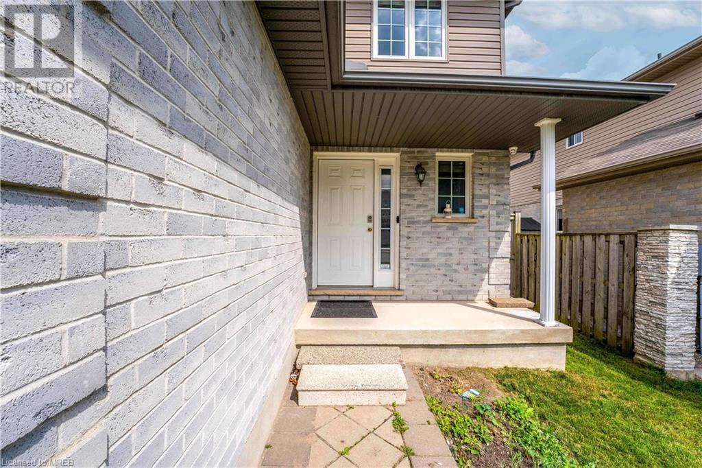 1562 Green Gables Road, London, Ontario  N6M 0A6 - Photo 5 - 40518277