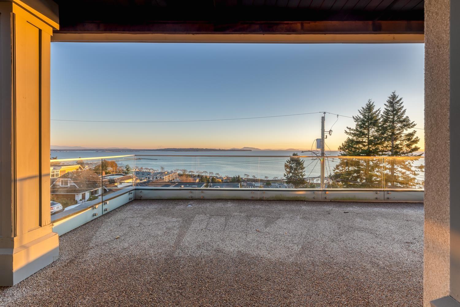 14753 UPPER ROPER AVENUE, white rock, British Columbia