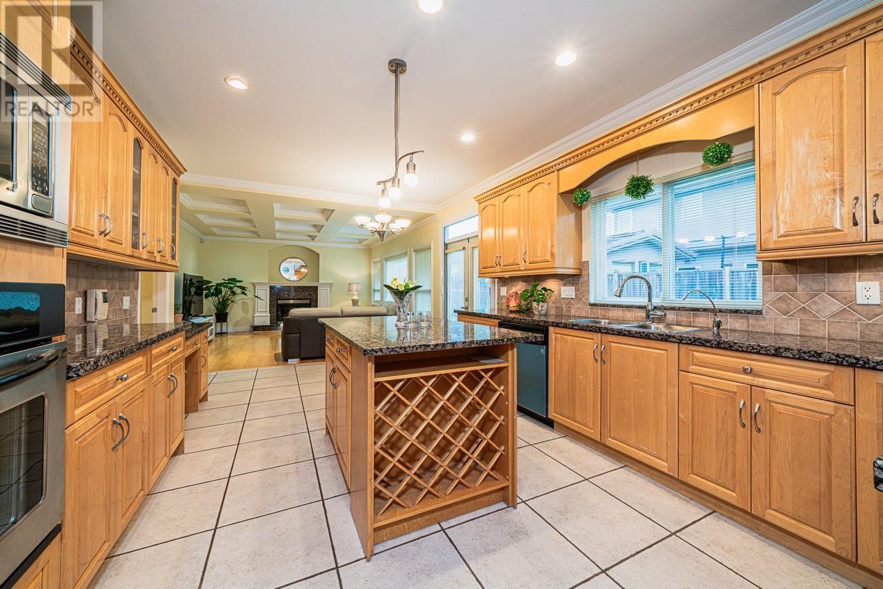 Listing Picture 11 of 30 : 8611 BOYD COURT, Richmond / 烈治文 - 魯藝地產 Yvonne Lu Group - MLS Medallion Club Member