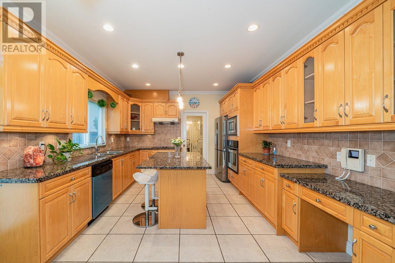 Listing Picture 10 of 30 : 8611 BOYD COURT, Richmond / 烈治文 - 魯藝地產 Yvonne Lu Group - MLS Medallion Club Member