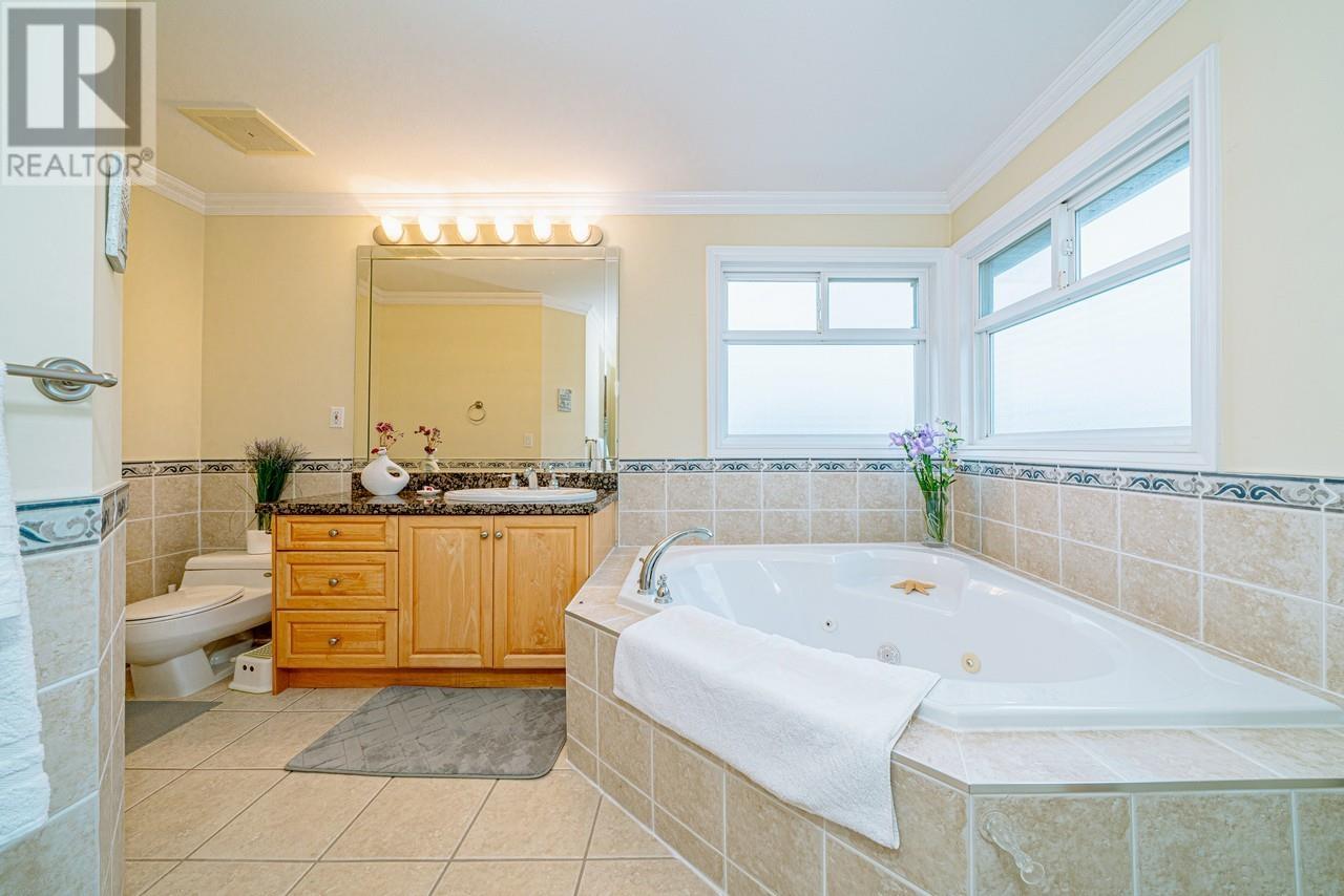 Listing Picture 19 of 30 : 8611 BOYD COURT, Richmond / 烈治文 - 魯藝地產 Yvonne Lu Group - MLS Medallion Club Member