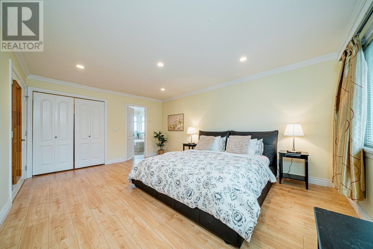 Listing Picture 16 of 30 : 8611 BOYD COURT, Richmond / 烈治文 - 魯藝地產 Yvonne Lu Group - MLS Medallion Club Member