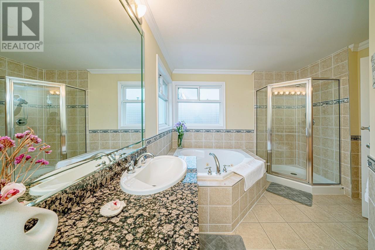 Listing Picture 18 of 30 : 8611 BOYD COURT, Richmond / 烈治文 - 魯藝地產 Yvonne Lu Group - MLS Medallion Club Member