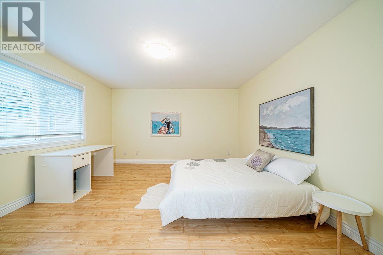 Listing Picture 26 of 30 : 8611 BOYD COURT, Richmond / 烈治文 - 魯藝地產 Yvonne Lu Group - MLS Medallion Club Member