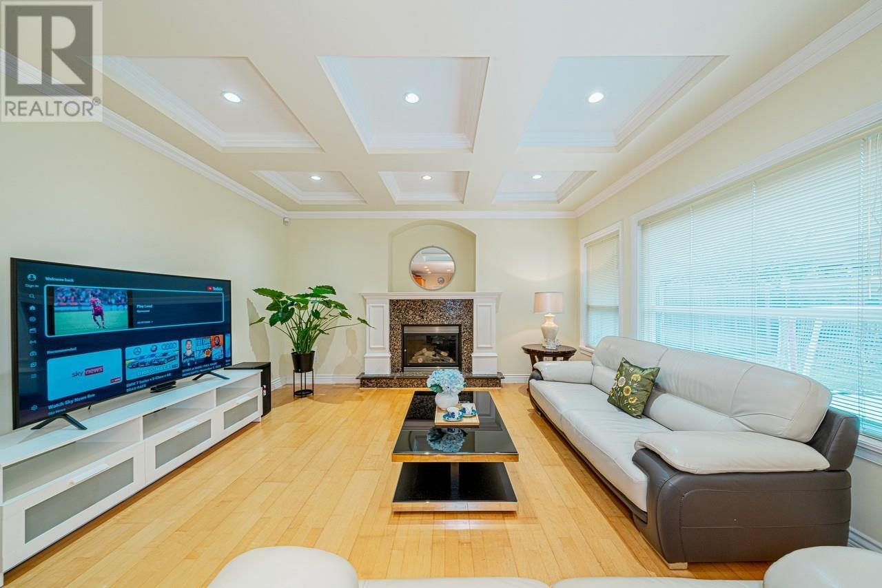 Listing Picture 5 of 30 : 8611 BOYD COURT, Richmond / 烈治文 - 魯藝地產 Yvonne Lu Group - MLS Medallion Club Member
