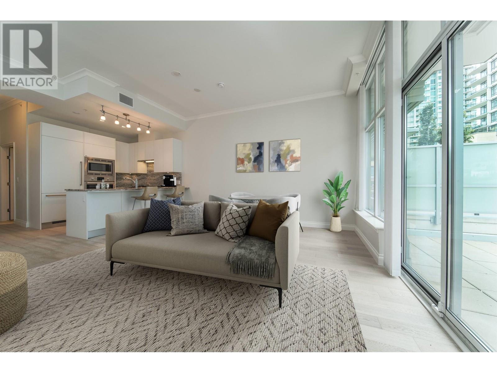 112 175 Victory Ship Way, North Vancouver, British Columbia  V7L 0G1 - Photo 2 - R2834240