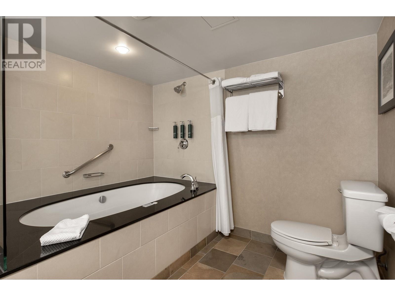 533+535 4050 Whistler Way, Whistler, British Columbia  V8E 1H9 - Photo 18 - R2835773