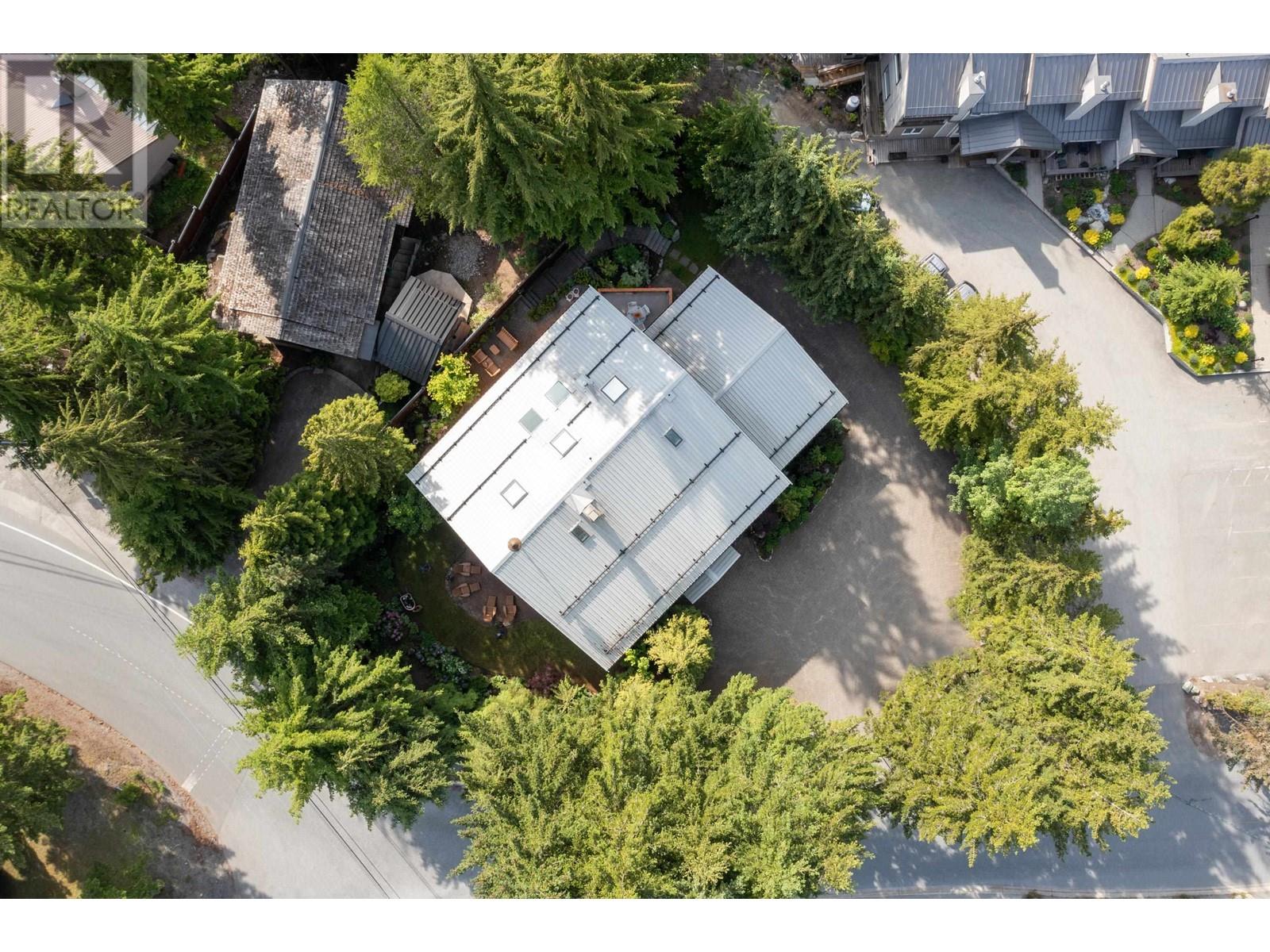 7055 Nesters Road, Whistler, British Columbia  V8E 0E2 - Photo 34 - R2835881