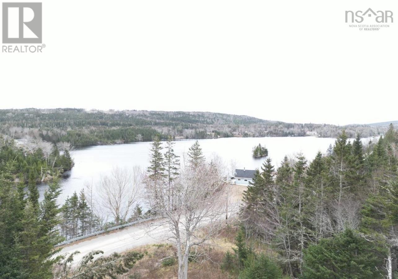 795 West Side Indian Harbour Lake Road, Indian Harbour, Nova Scotia  B0J 3C0 - Photo 2 - 202325011