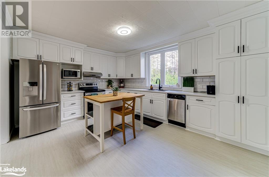 4933 conc rd 2 sunnidale, new lowell