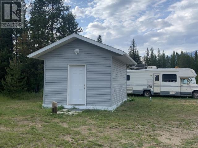 1125 N 5 Highway, Valemount, British Columbia  V0E 2Z0 - Photo 36 - R2835793