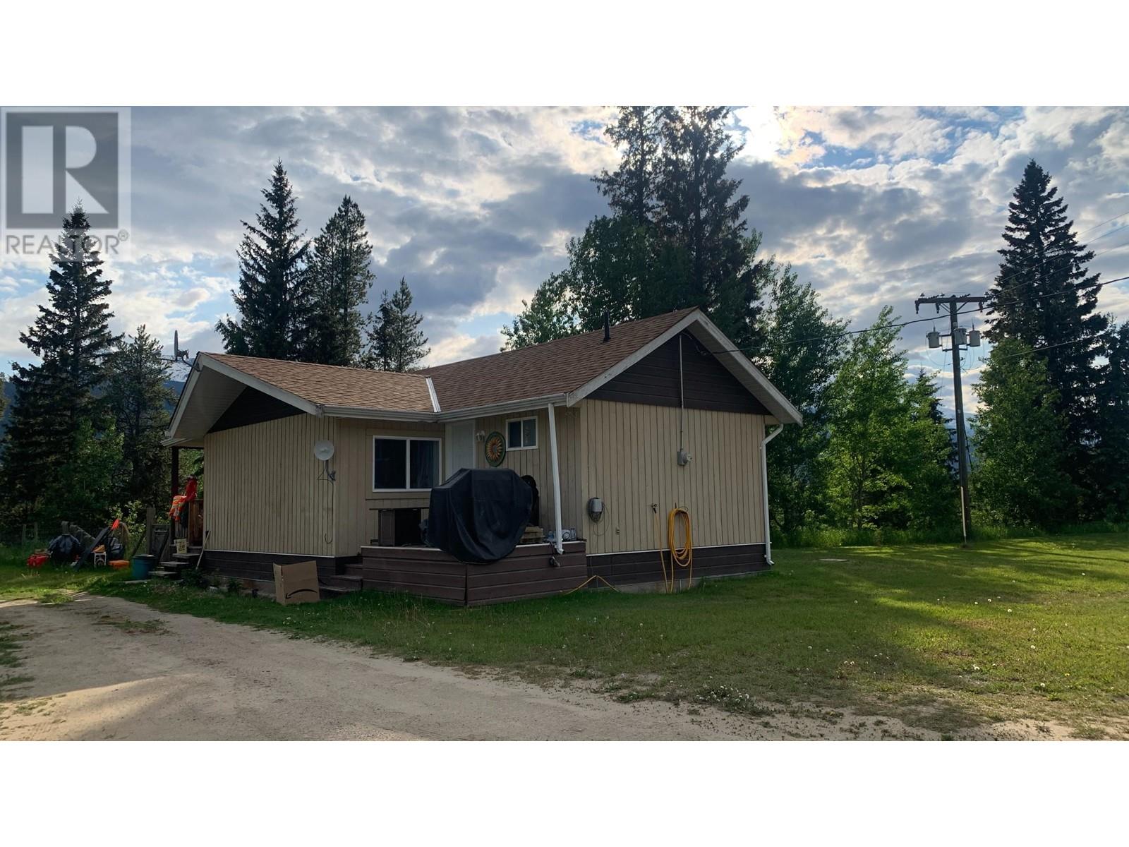1125 N 5 Highway, Valemount, British Columbia  V0E 2Z0 - Photo 26 - R2835793