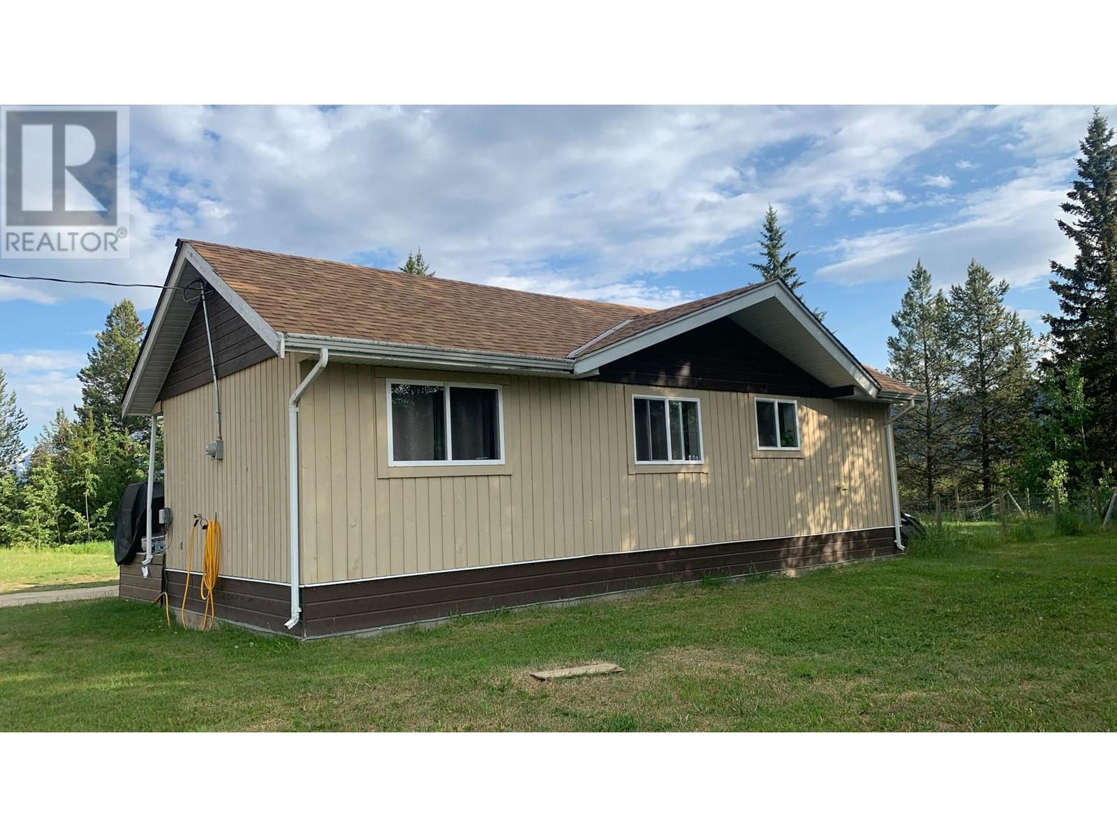 1125 N 5 Highway, Valemount, British Columbia  V0E 2Z0 - Photo 30 - R2835793