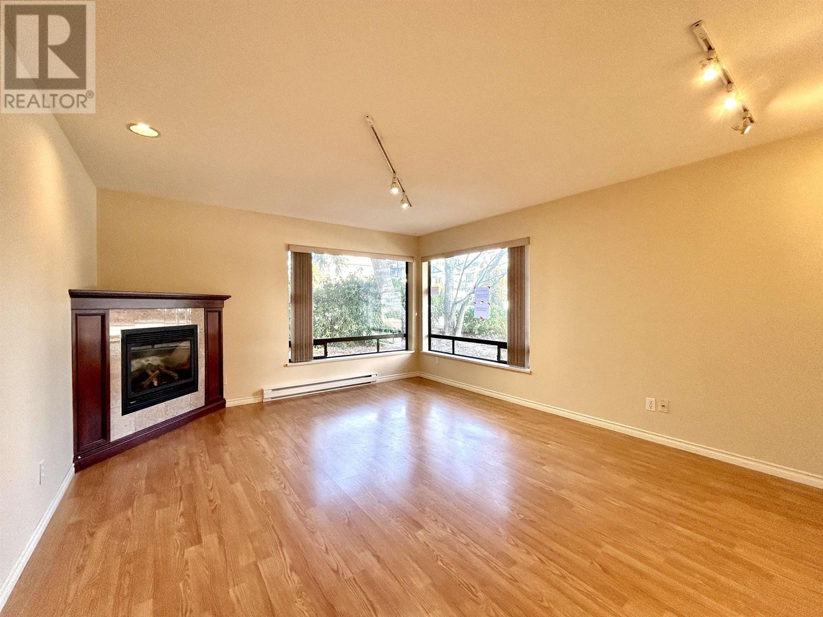 5587 Inlet Avenue, Sechelt, British Columbia  V0N 3A0 - Photo 12 - C8056084