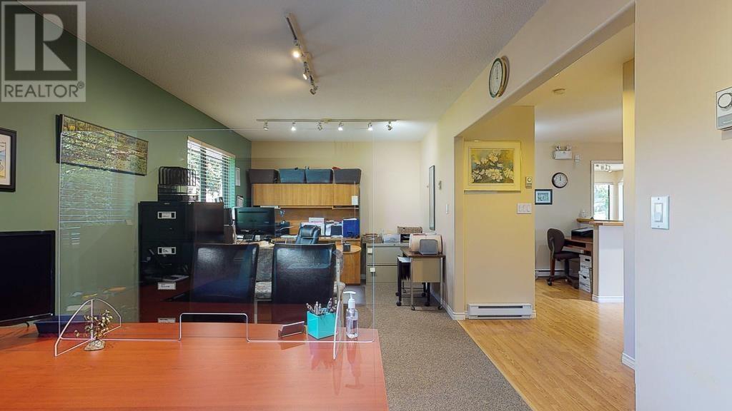 5587 Inlet Avenue, Sechelt, British Columbia  V0N 3A0 - Photo 20 - C8056084