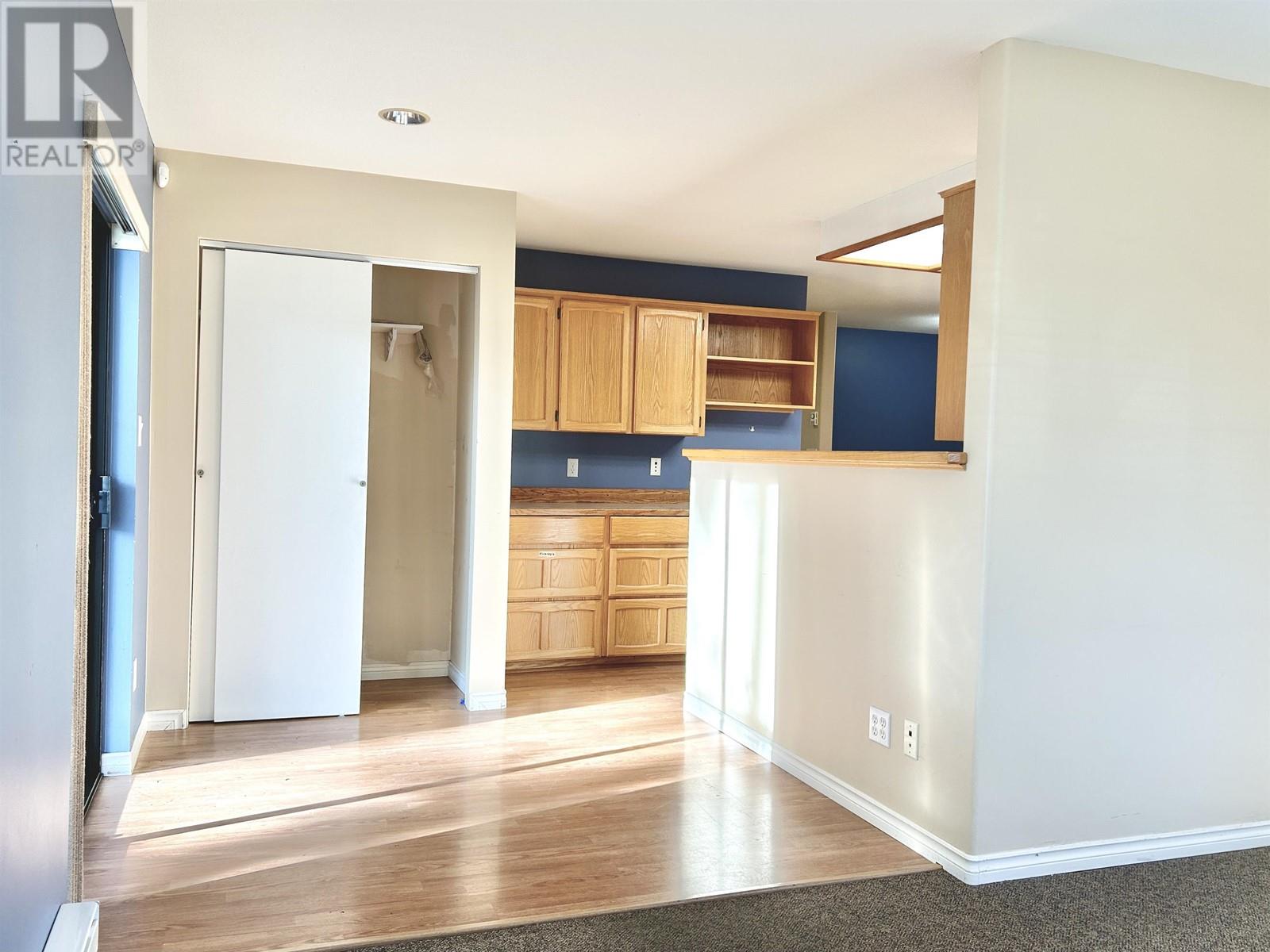 5587 Inlet Avenue, Sechelt, British Columbia  V0N 3A0 - Photo 6 - C8056084