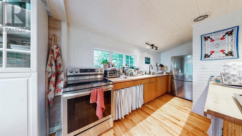 5802 Eagle Island, West Vancouver, British Columbia  V7W 1V5 - Photo 4 - R2828363